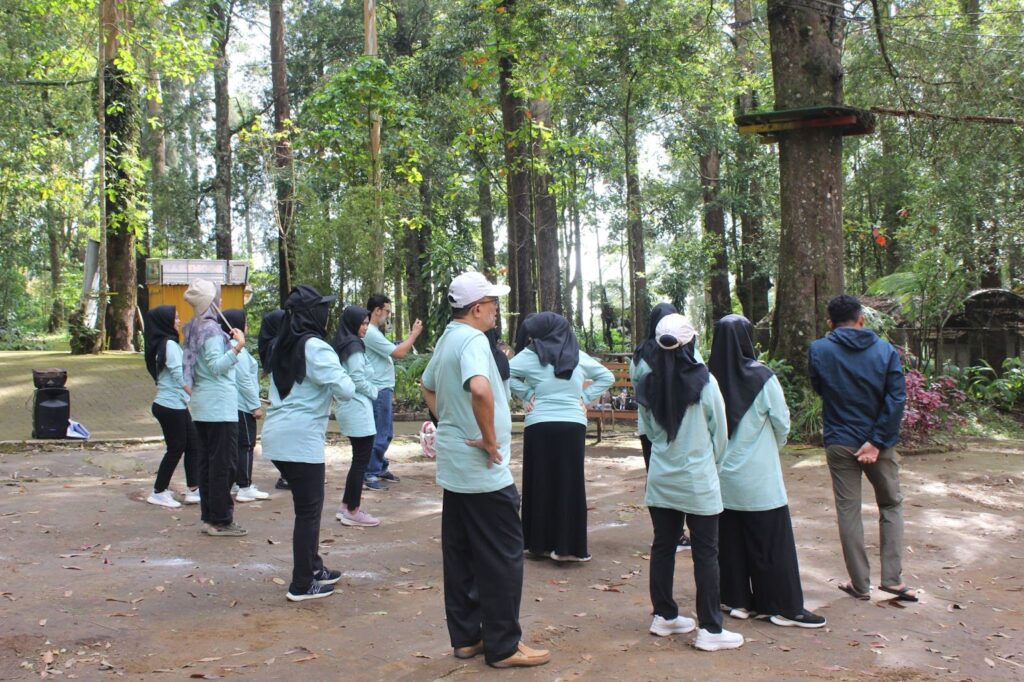 Team building Blitar untuk pengembangan karyawan