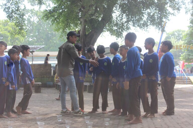 Memilih paket outbound Blitar