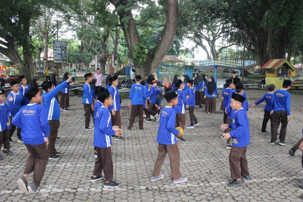 Paket outbound Blitar untuk semua kalangan