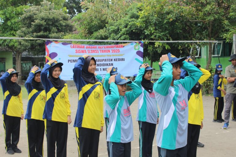 Kegiatan luar ruangan Blitar