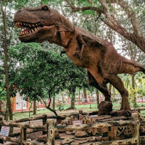 Destinasi Wisata Kota Blitar: Menjelajahi Sejarah, Alam, dan Kuliner