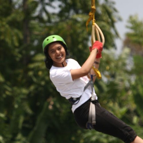 Flying Fox Blitar: Sensasi Meluncur di Tengah Alam yang Menakjubkan